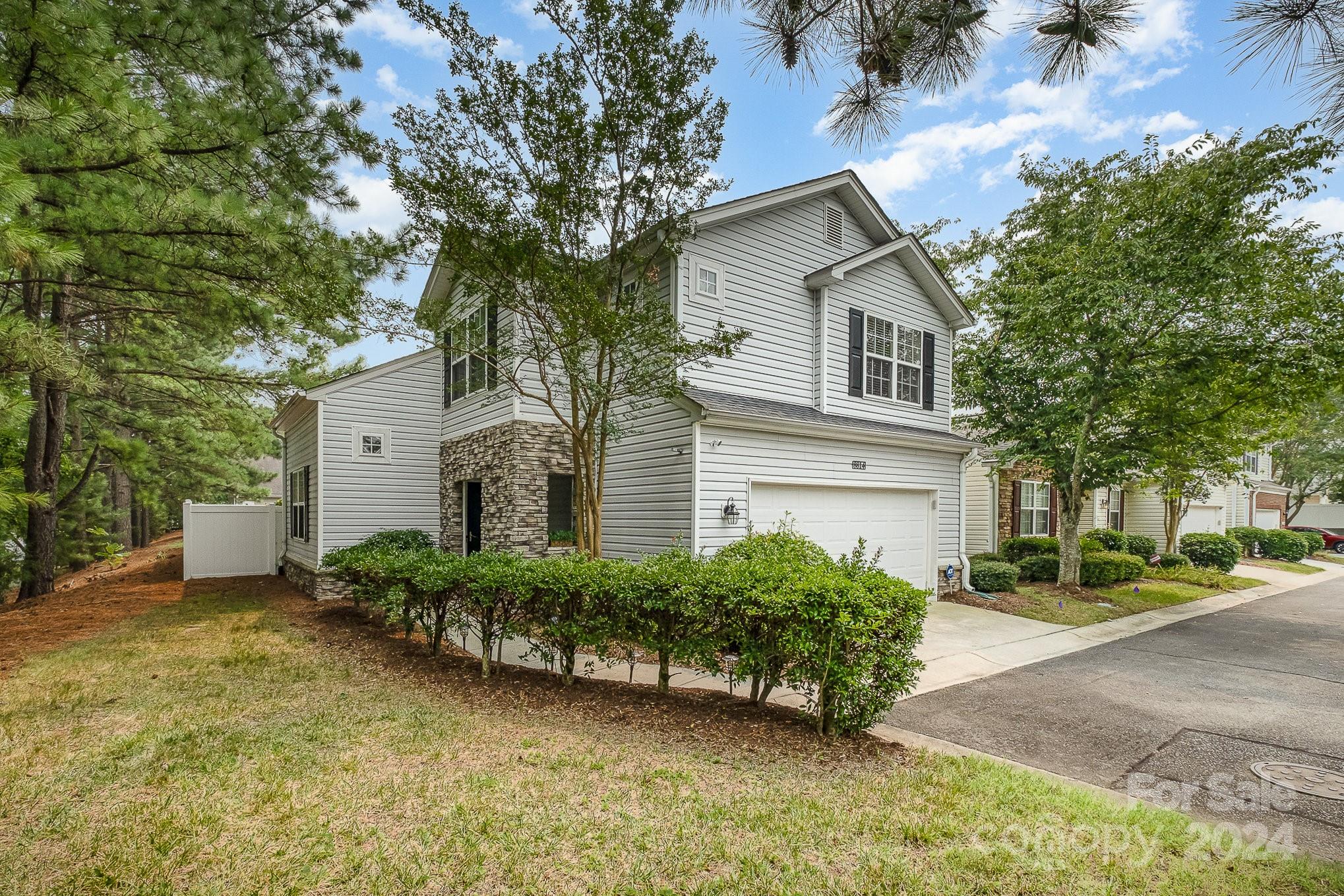 Highland Creek - Residential