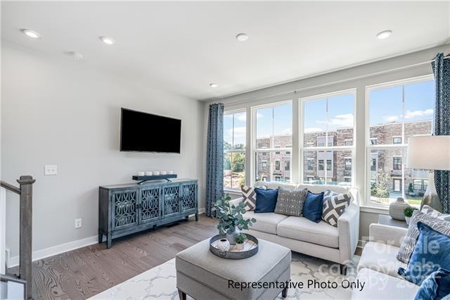 6015 Fonsac Lane 2007B