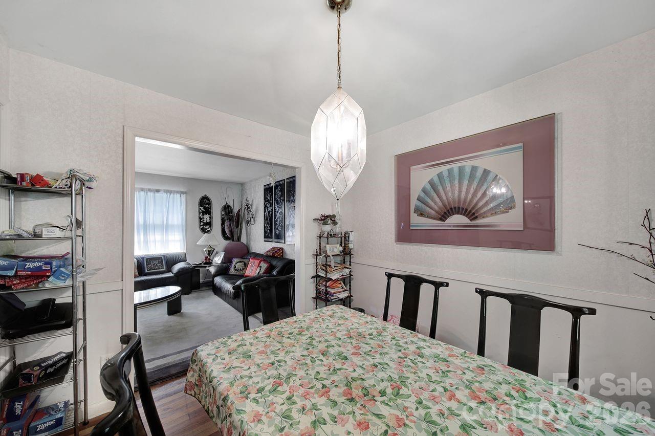 6010 Red Carriage Lane