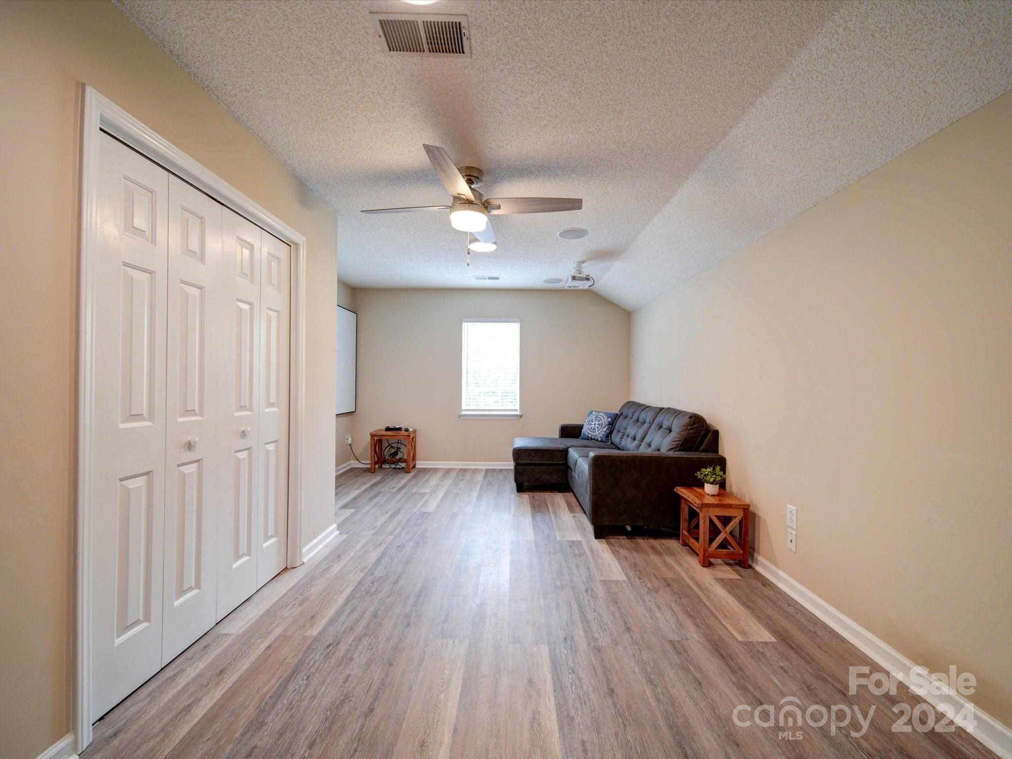 Bridgeport - Residential