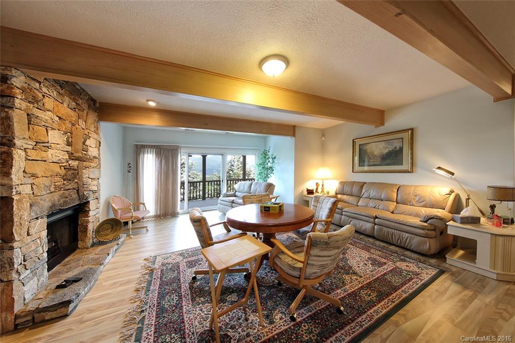 Laurel Ridge Country Club - Residential