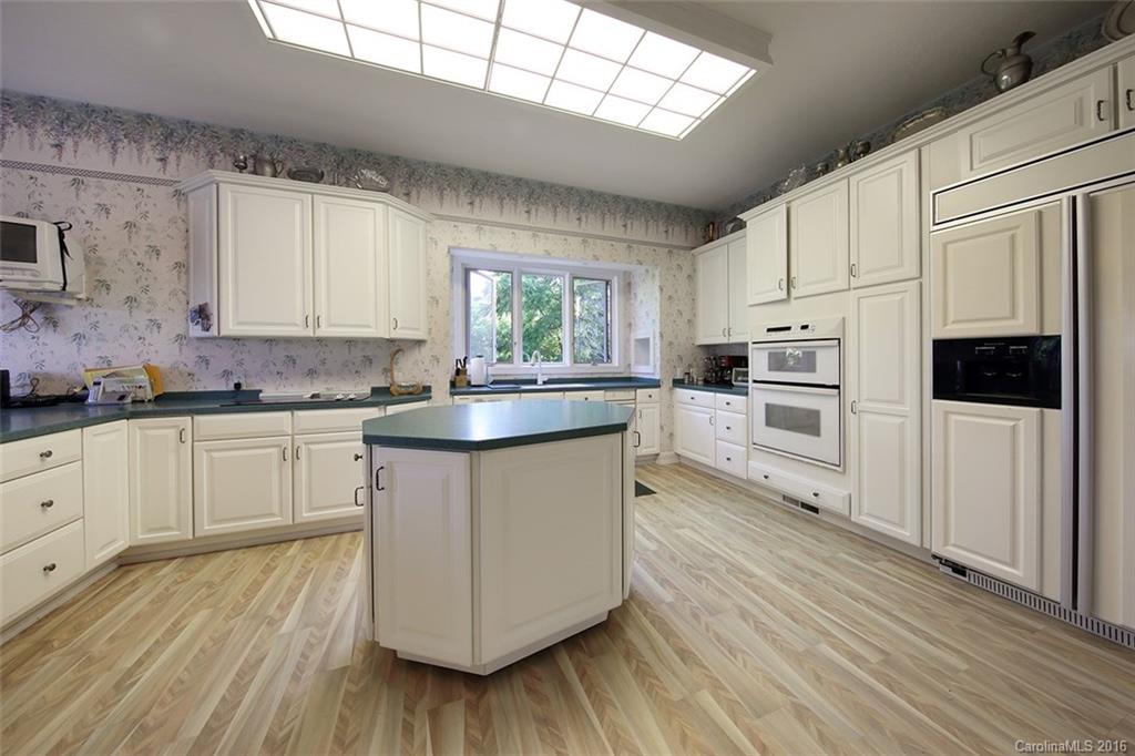 Laurel Ridge Country Club - Residential