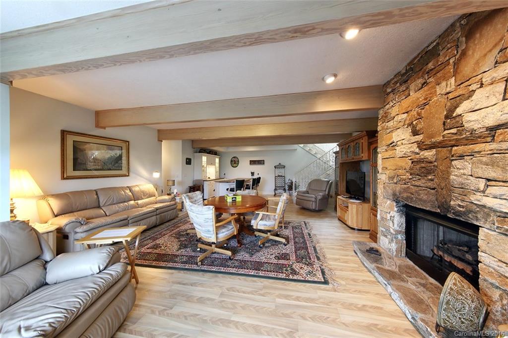 Laurel Ridge Country Club - Residential