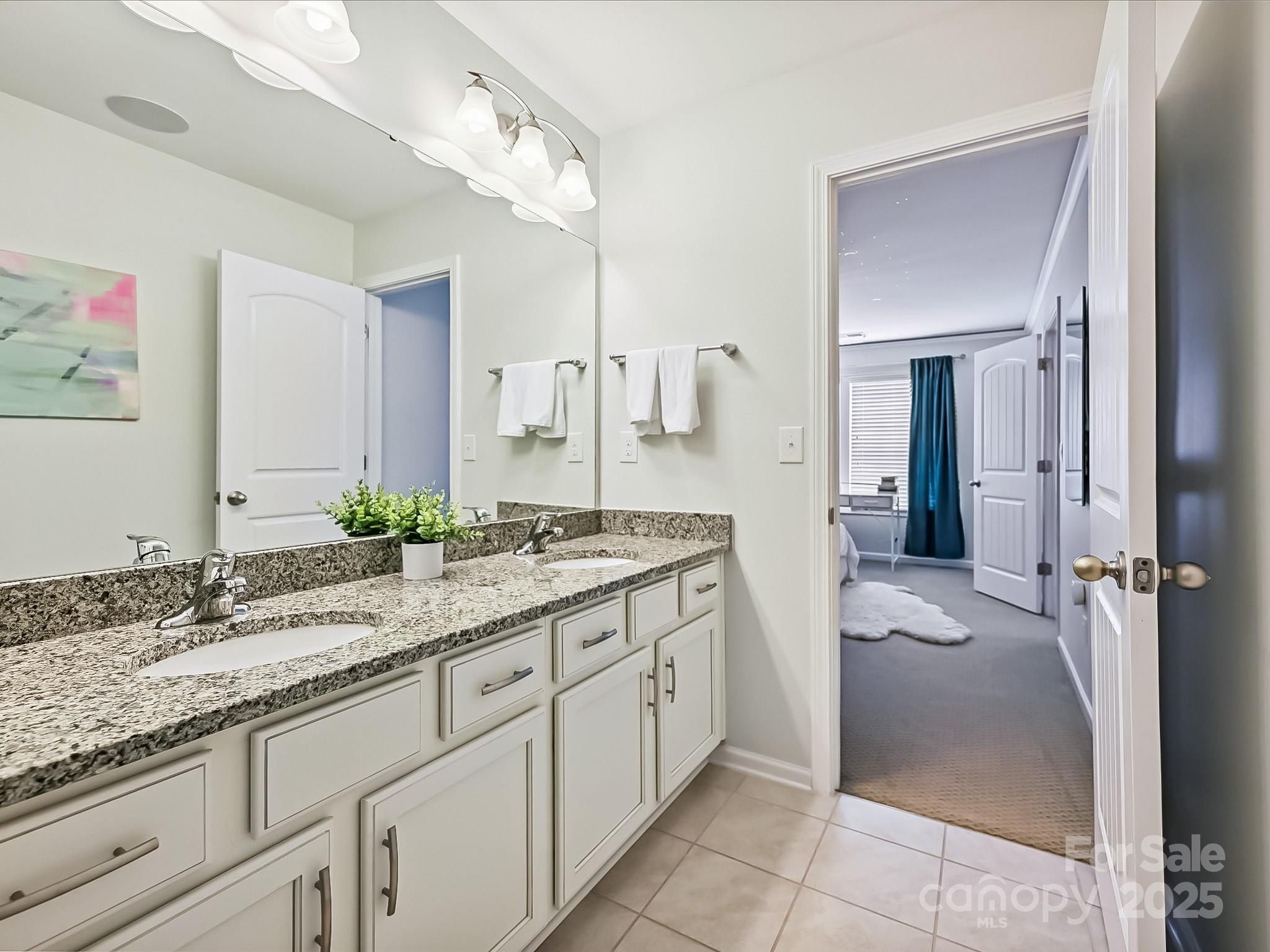 Lakebridge - Residential