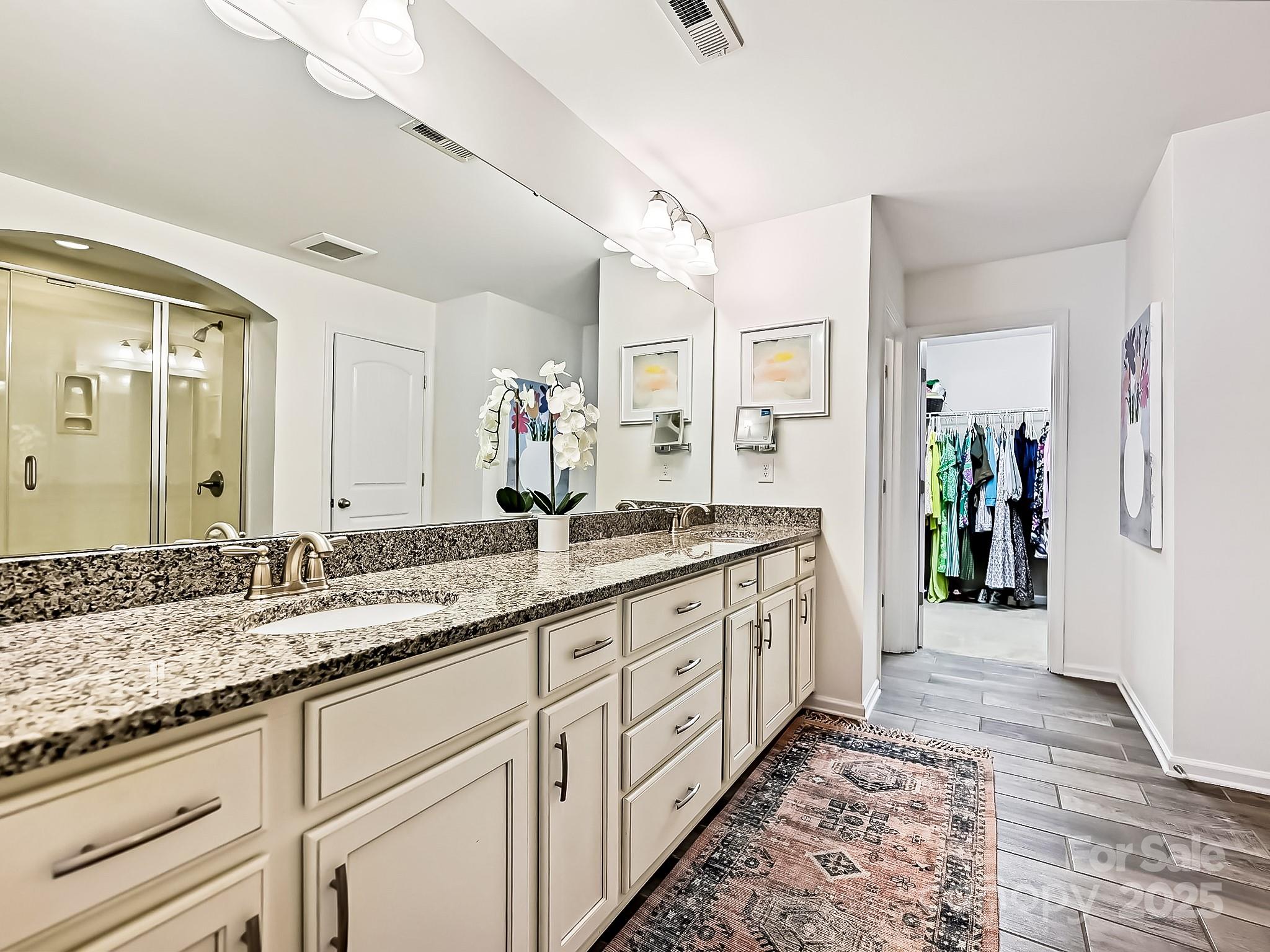 Lakebridge - Residential