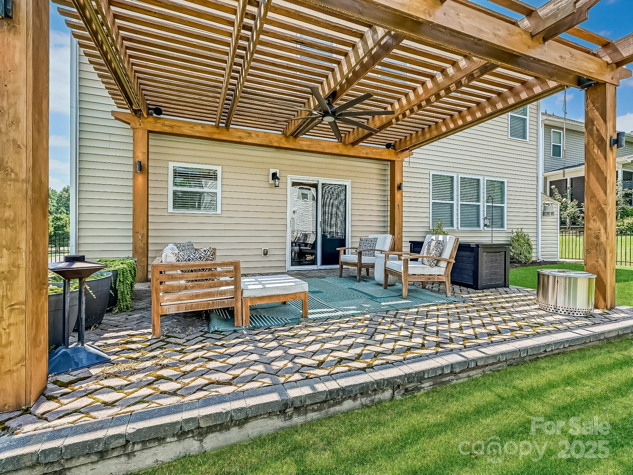 Lakebridge - Residential