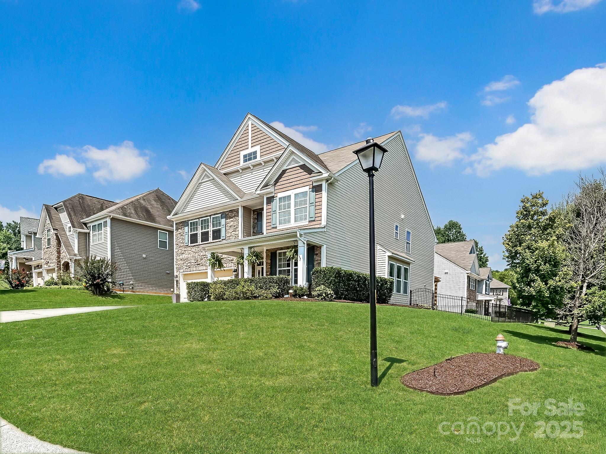 Lakebridge - Residential