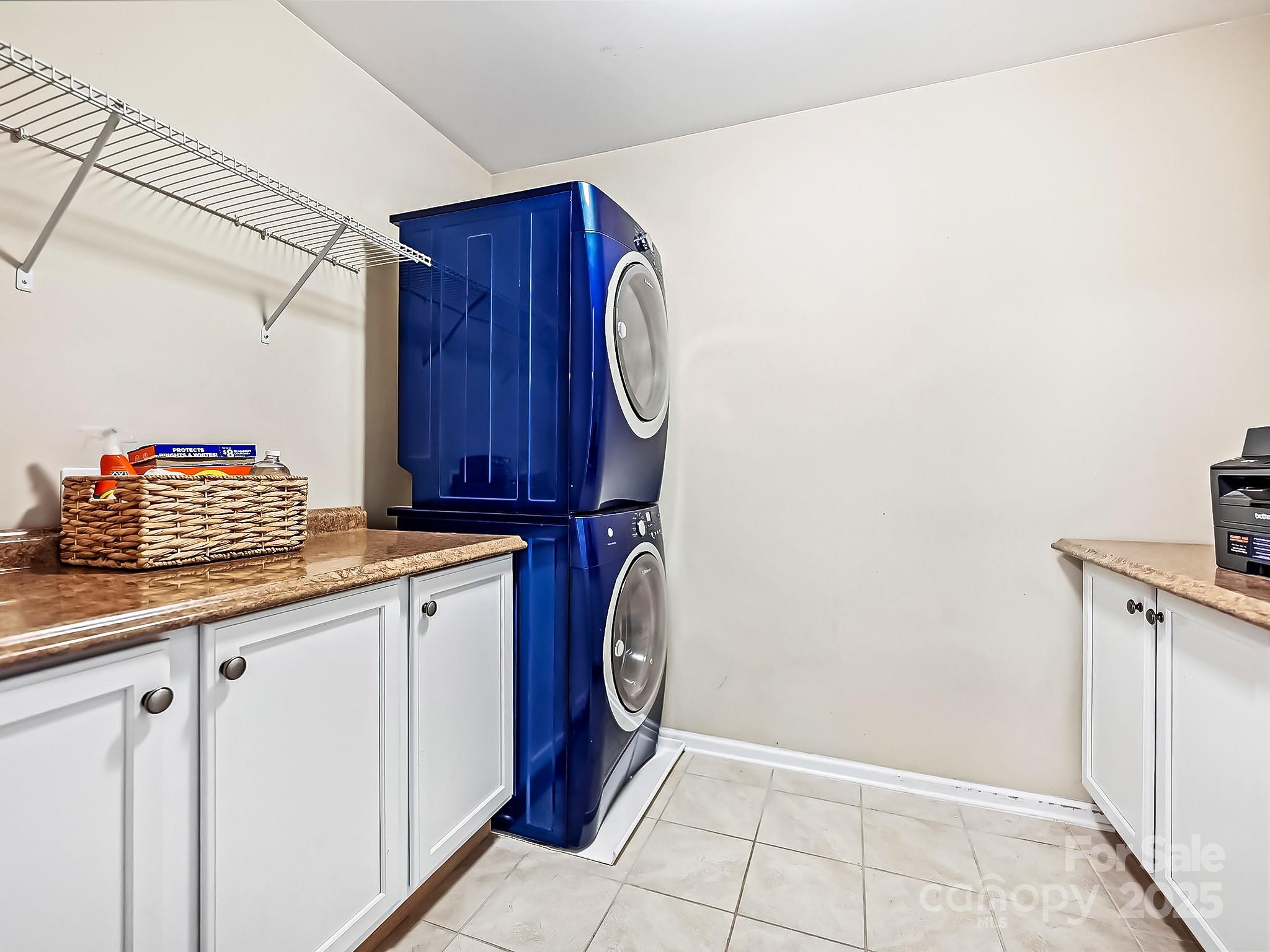 Lakebridge - Residential