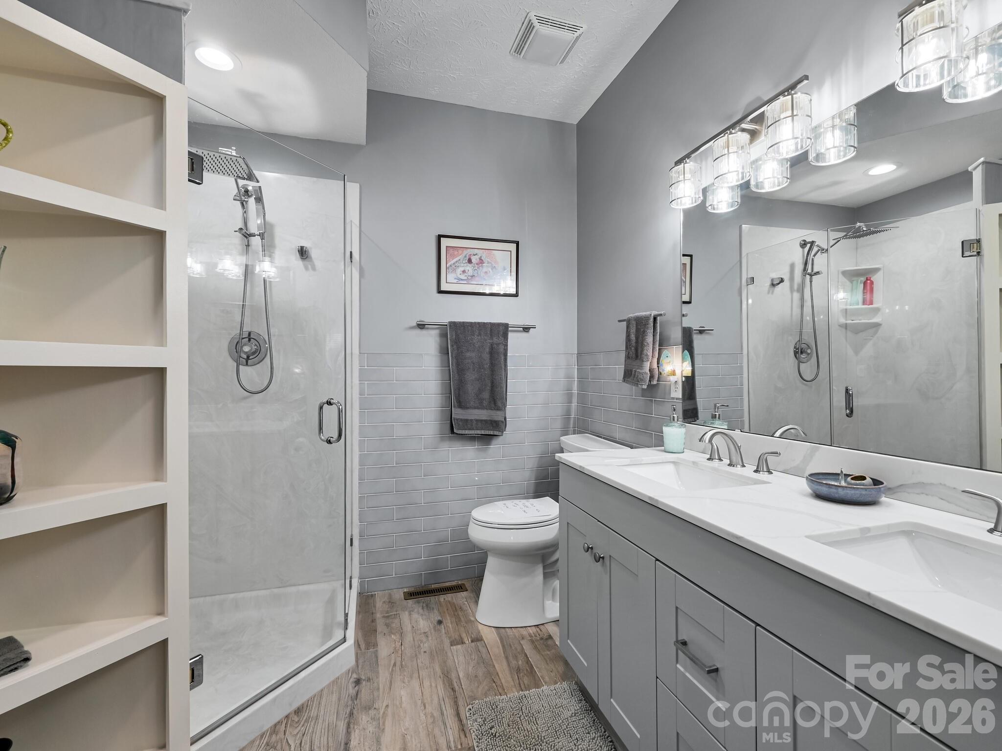 Cummings Cove - Residential