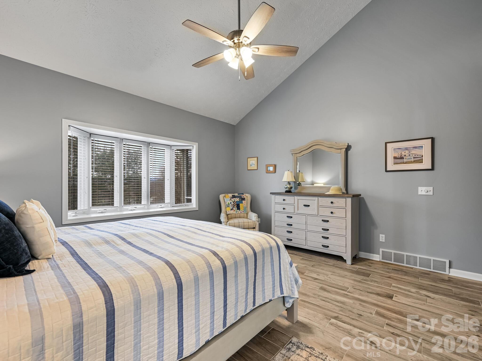 Cummings Cove - Residential