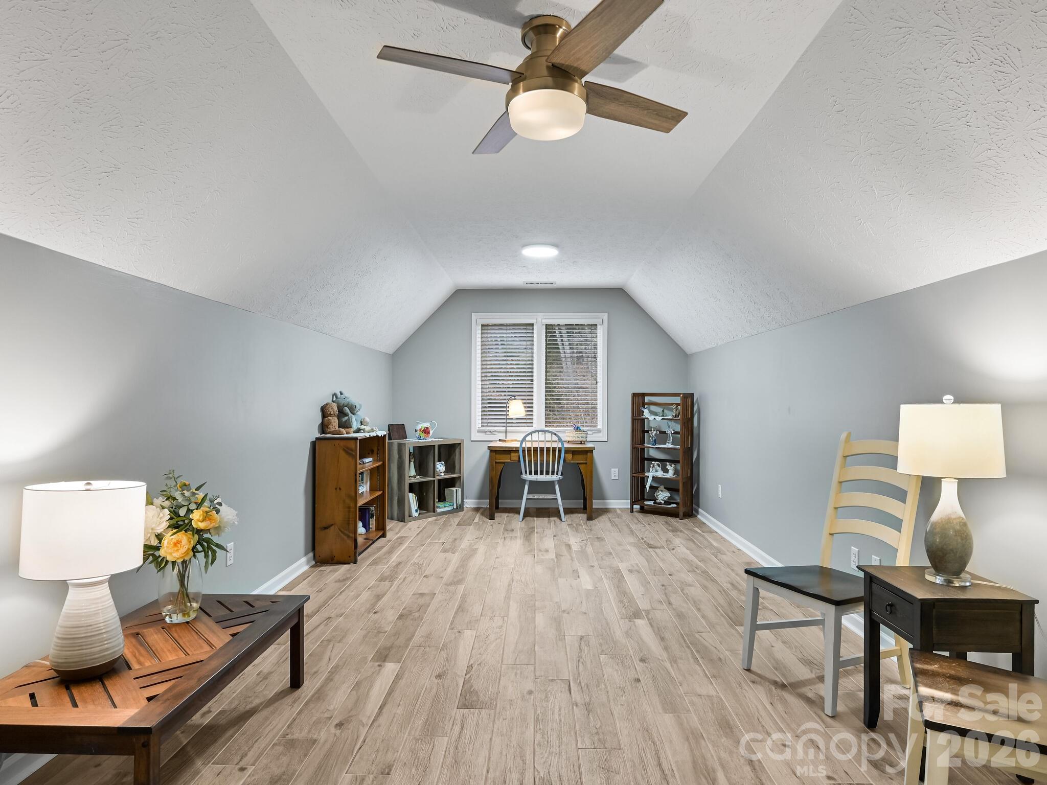 Cummings Cove - Residential