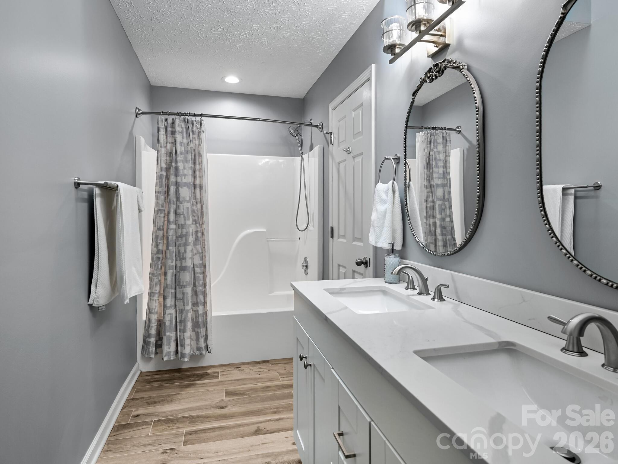 Cummings Cove - Residential