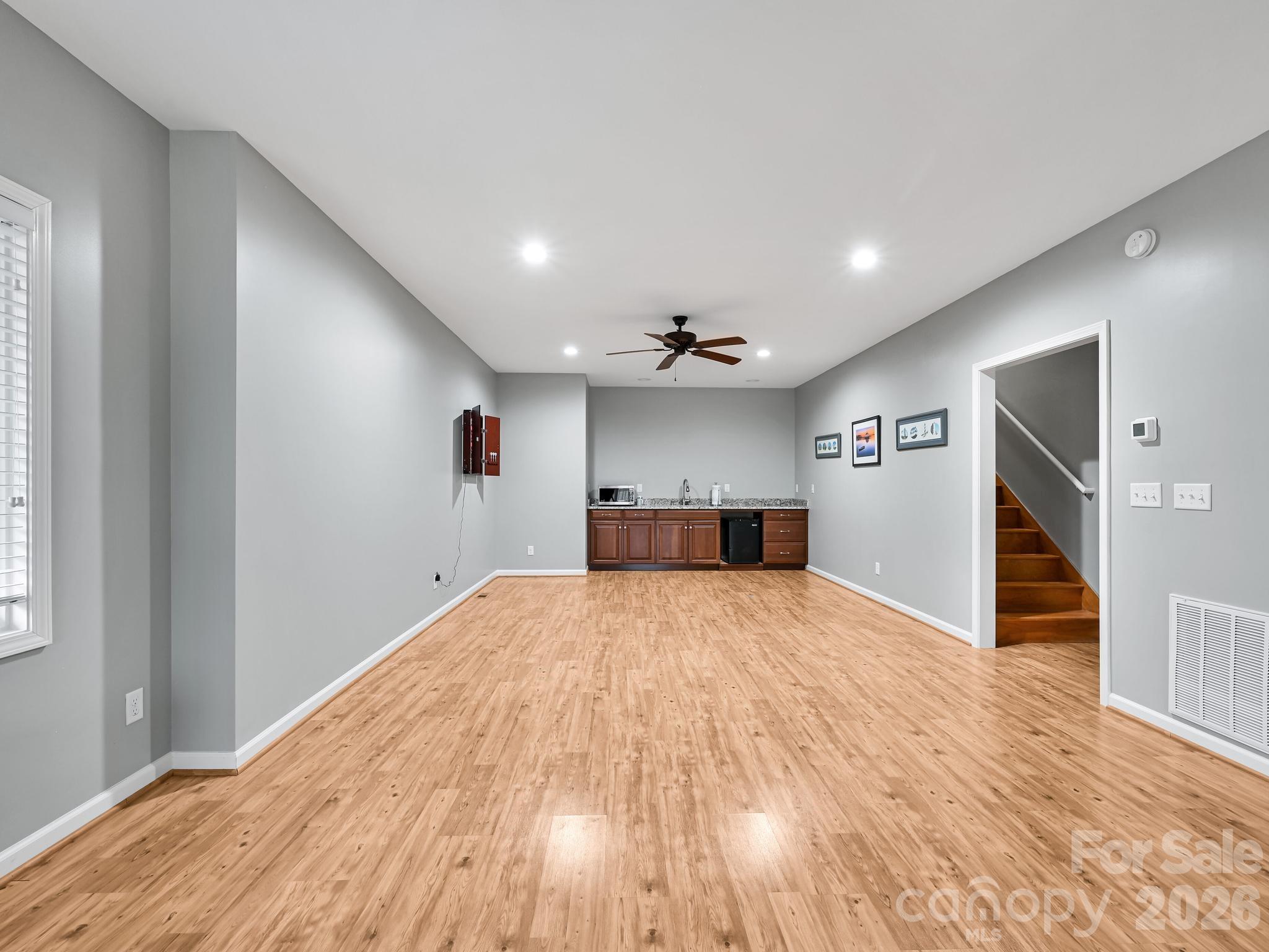 Cummings Cove - Residential