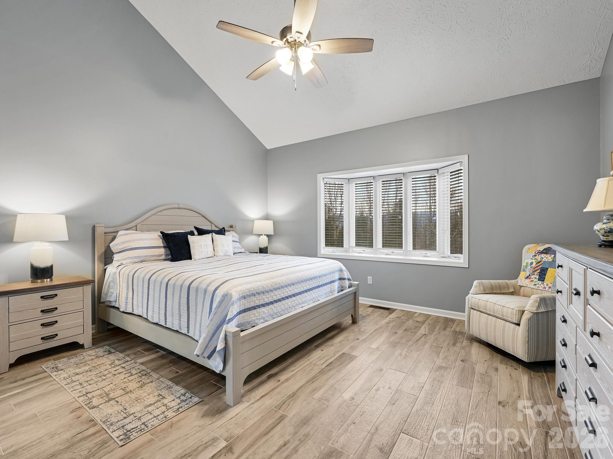 Cummings Cove - Residential