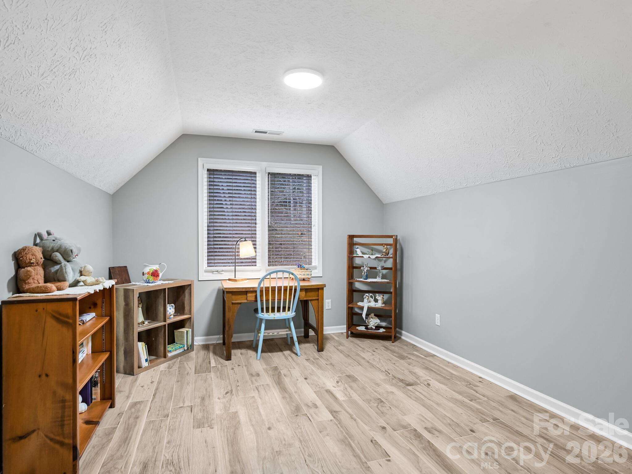 Cummings Cove - Residential