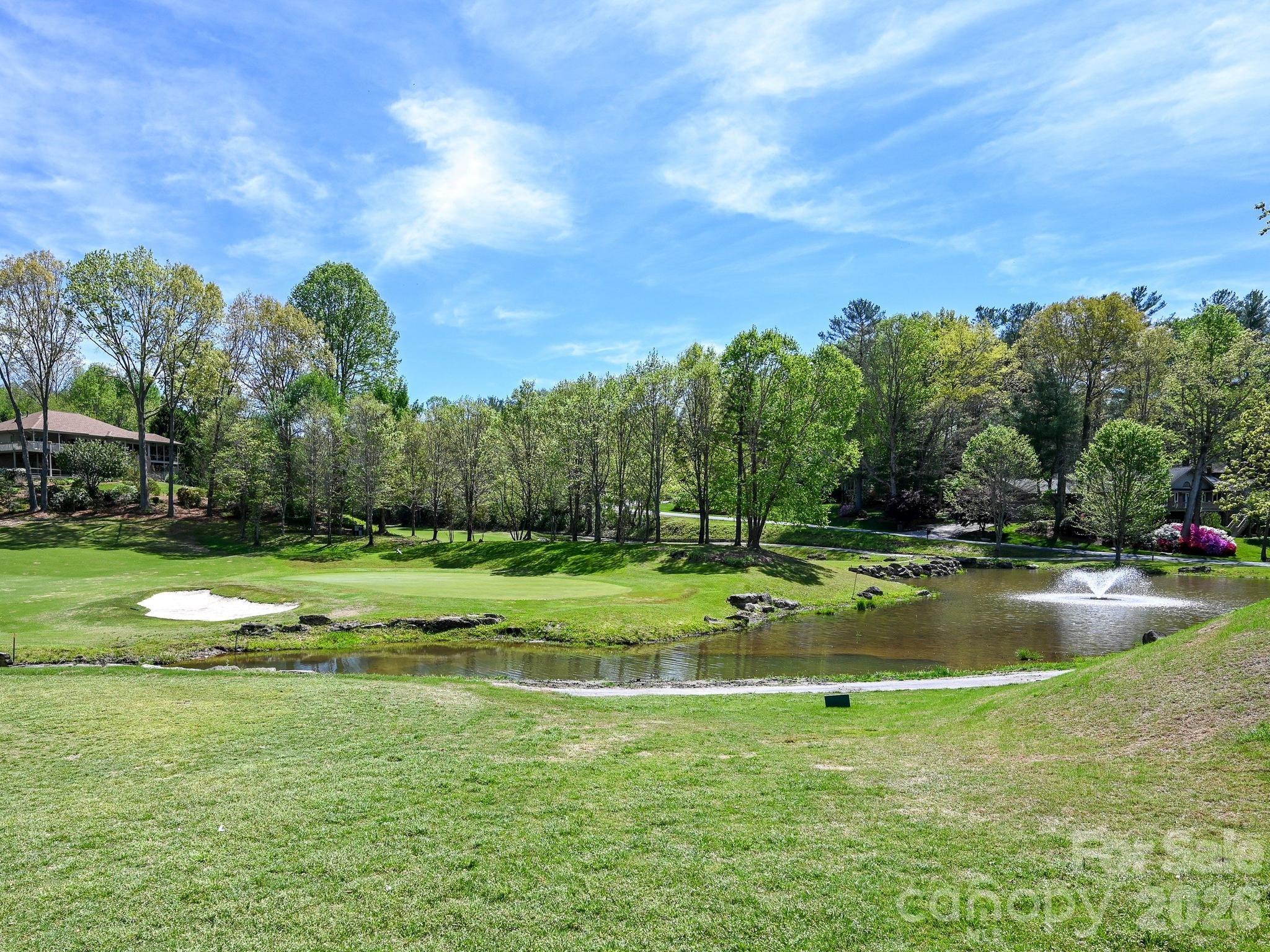 2208 E Cumming Woods Lane