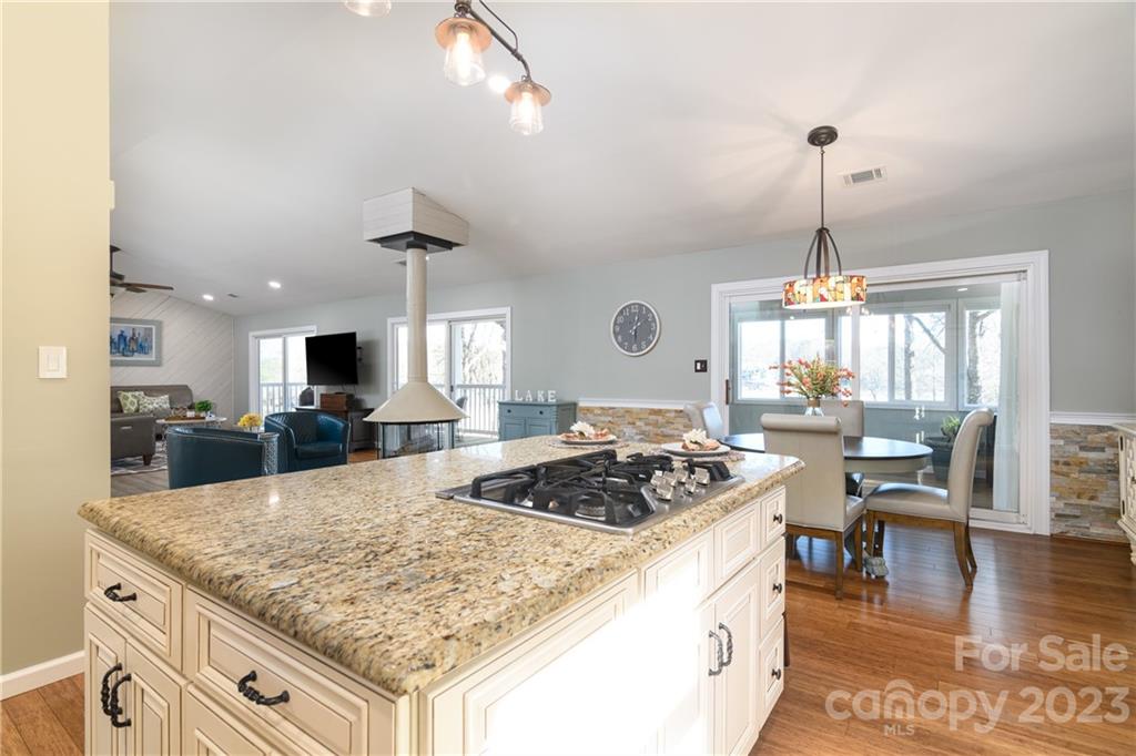 Tega Cay - Residential