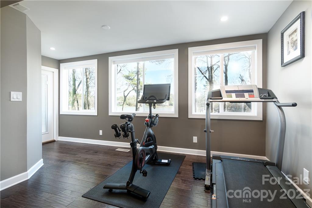 Tega Cay - Residential