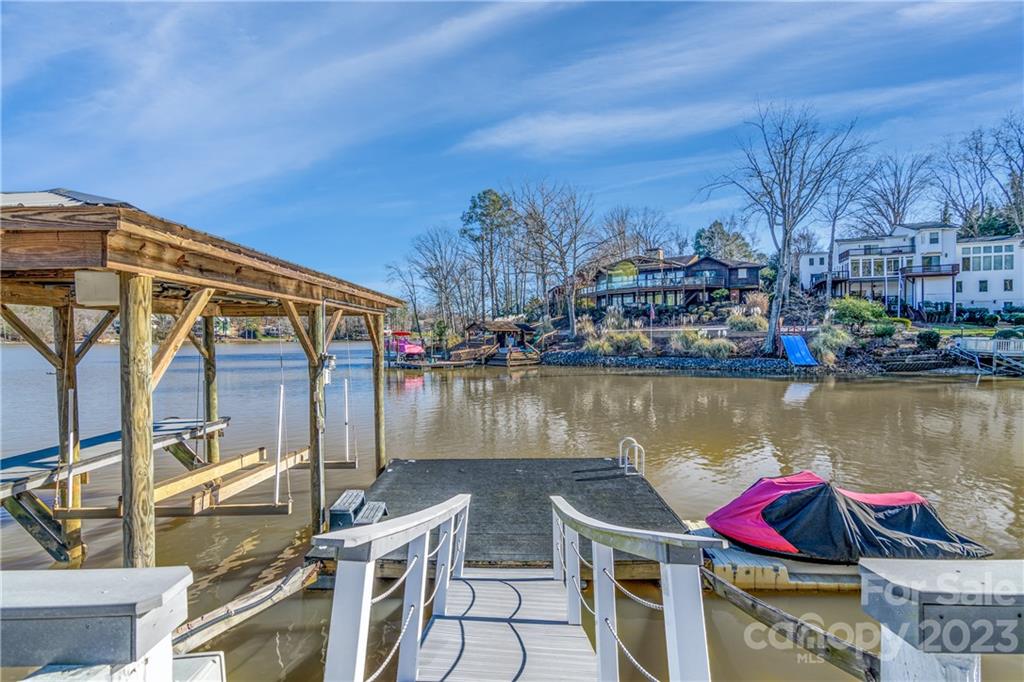 Tega Cay - Residential