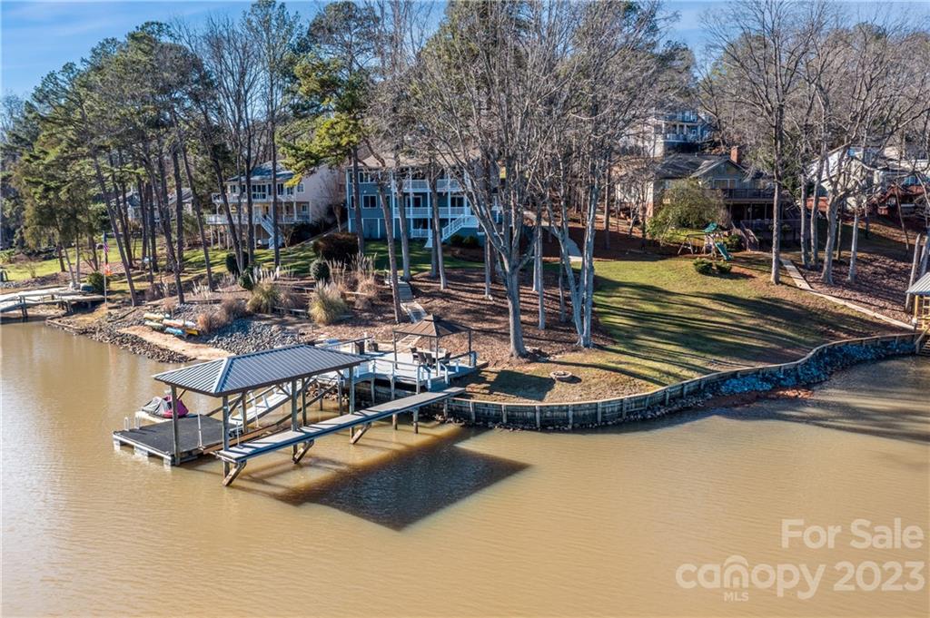 Tega Cay - Residential