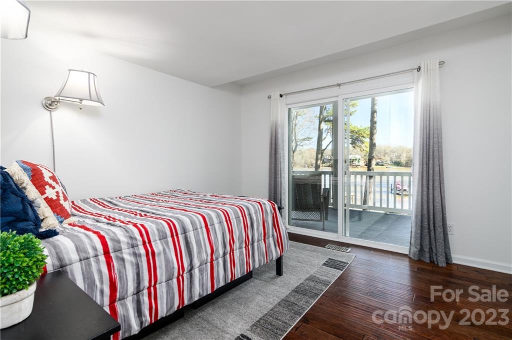 Tega Cay - Residential