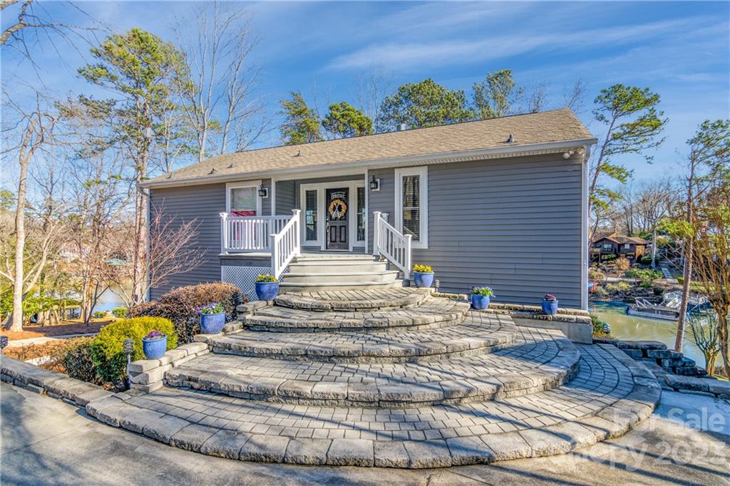 Tega Cay - Residential