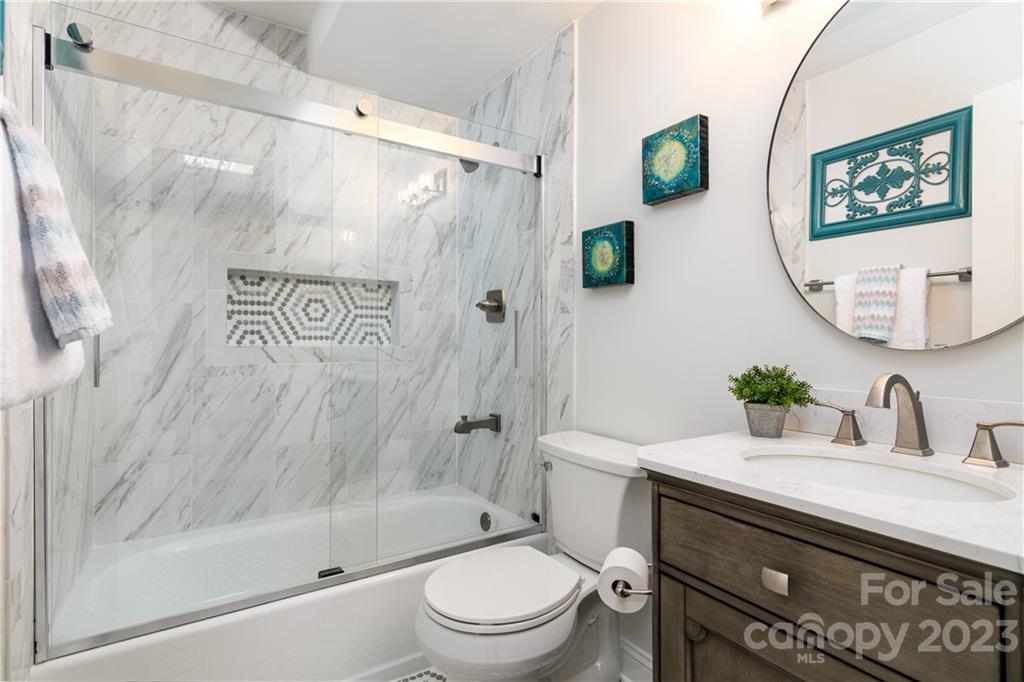 Tega Cay - Residential