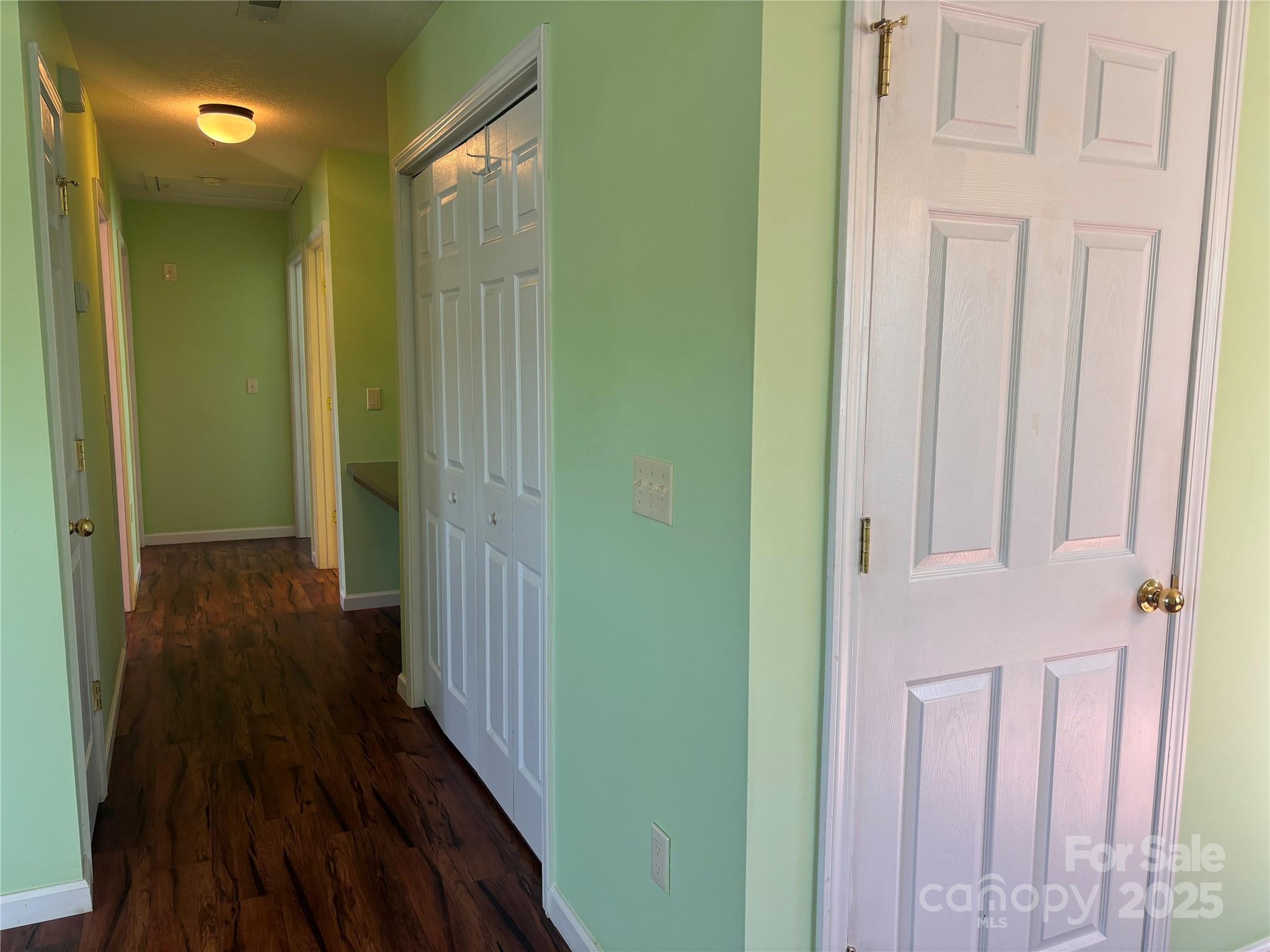 Dodd Meadows - Residential