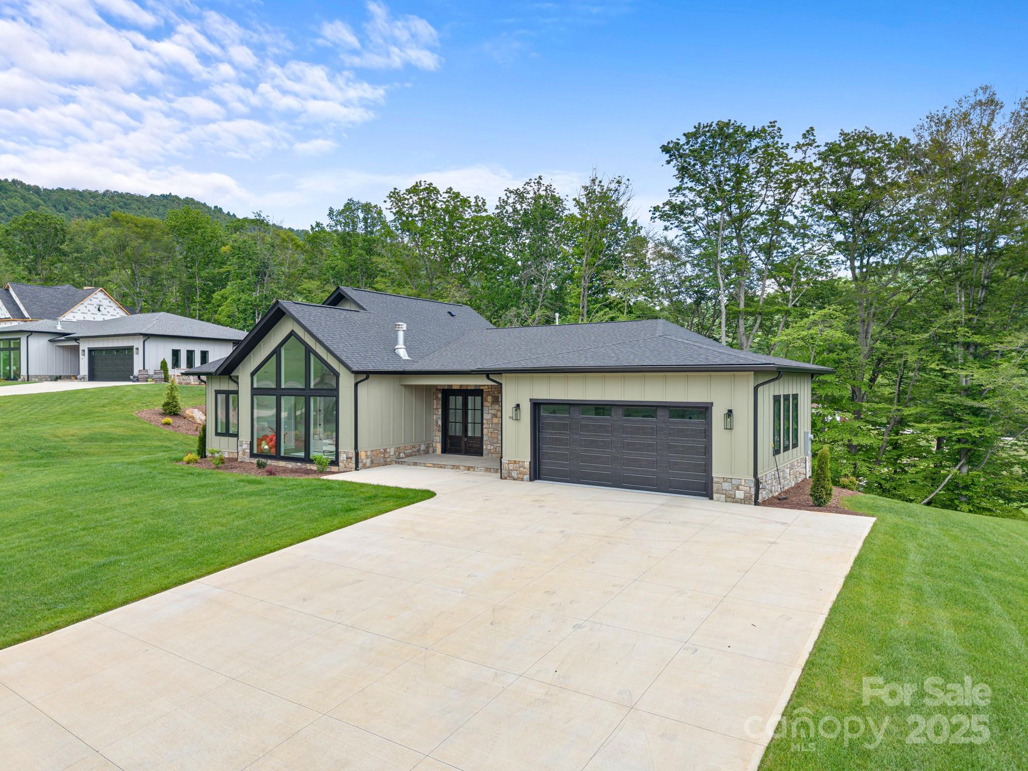 90 Bridgeway Drive 25