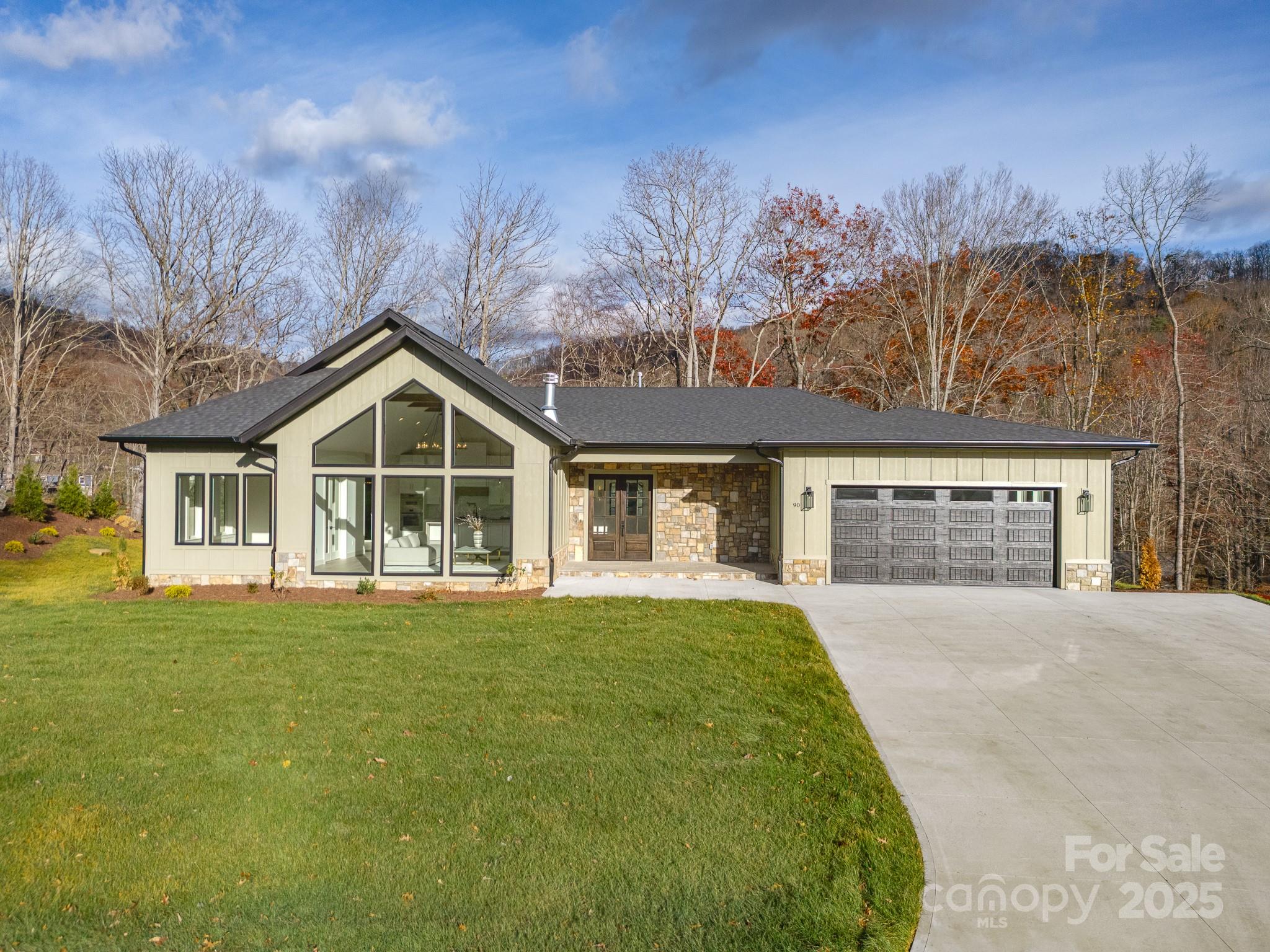 90 Bridgeway Drive