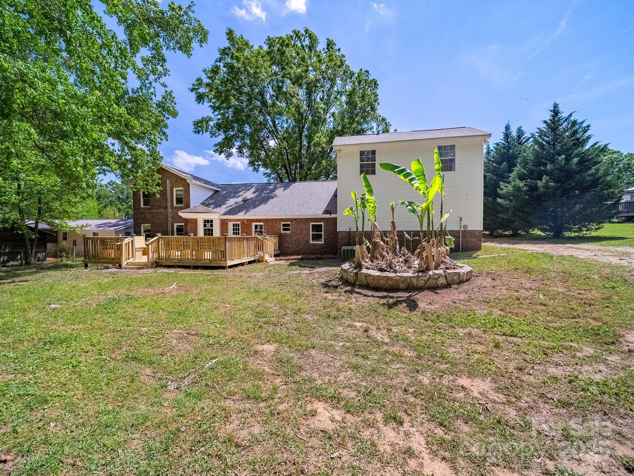 308 E Miller Street 1