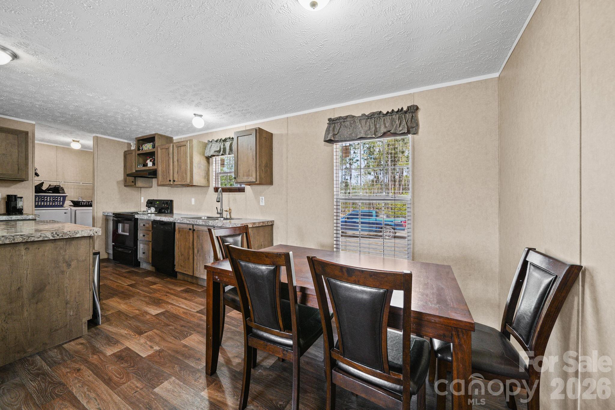 7560 Hwy 265 Highway