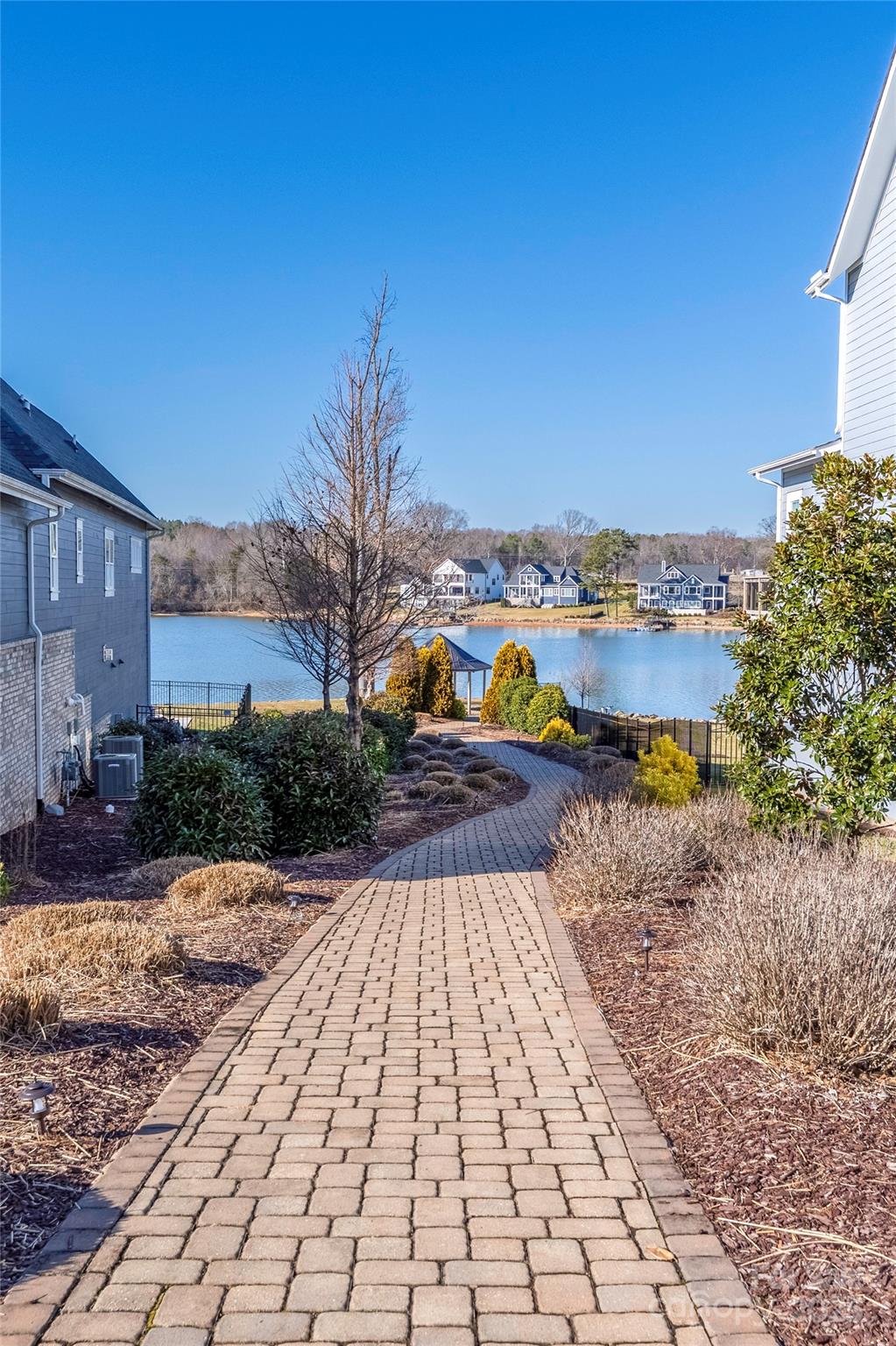 LakeWalk - Residential