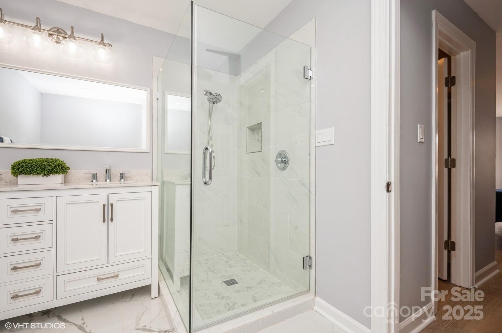 The Yachtsman - Residential