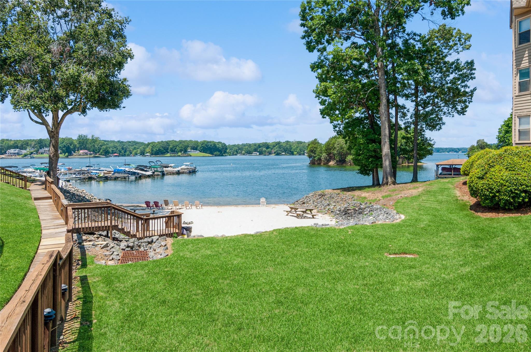 The Yachtsman - Residential