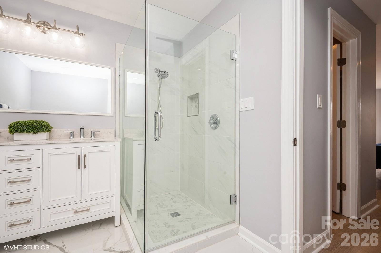 The Yachtsman - Residential