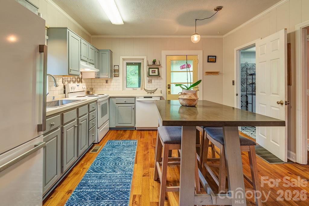 162 Upper Brush Creek Road