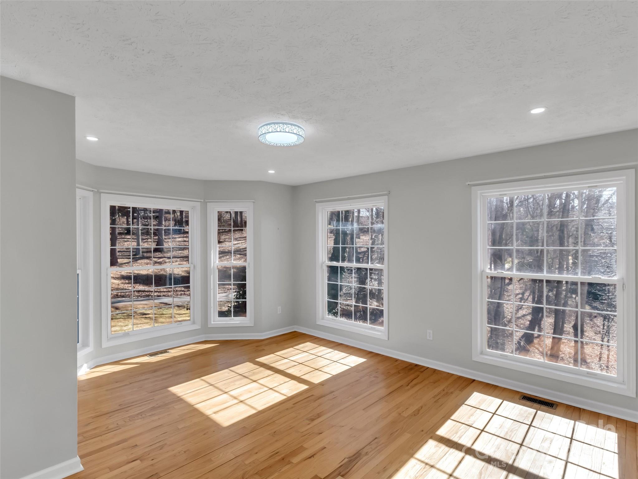 235 Loop Road