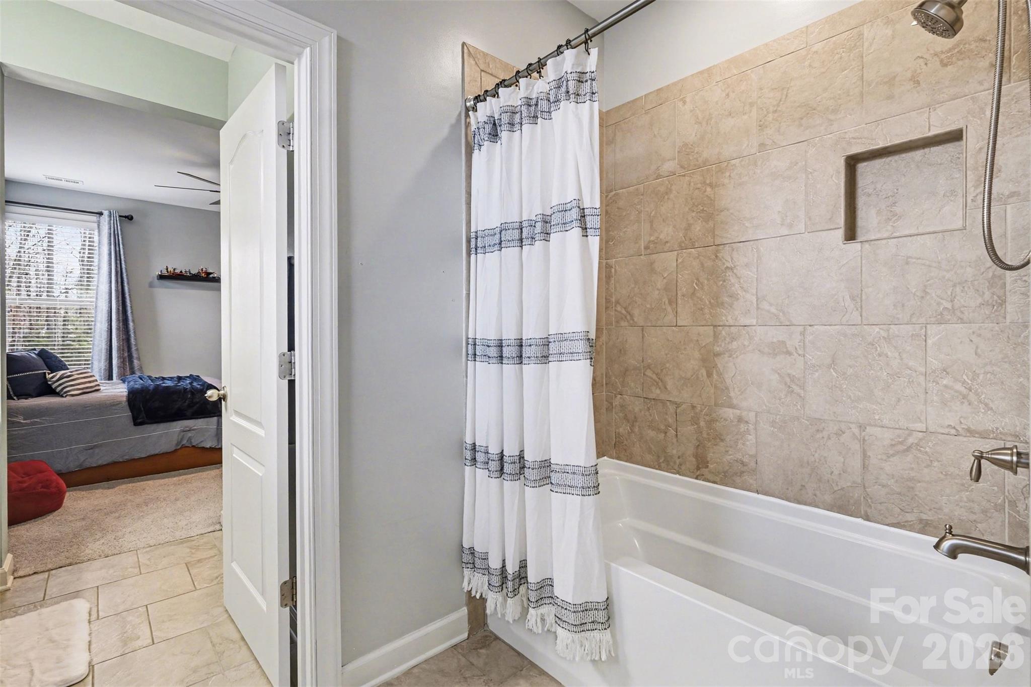 Lake Ridge - Residential