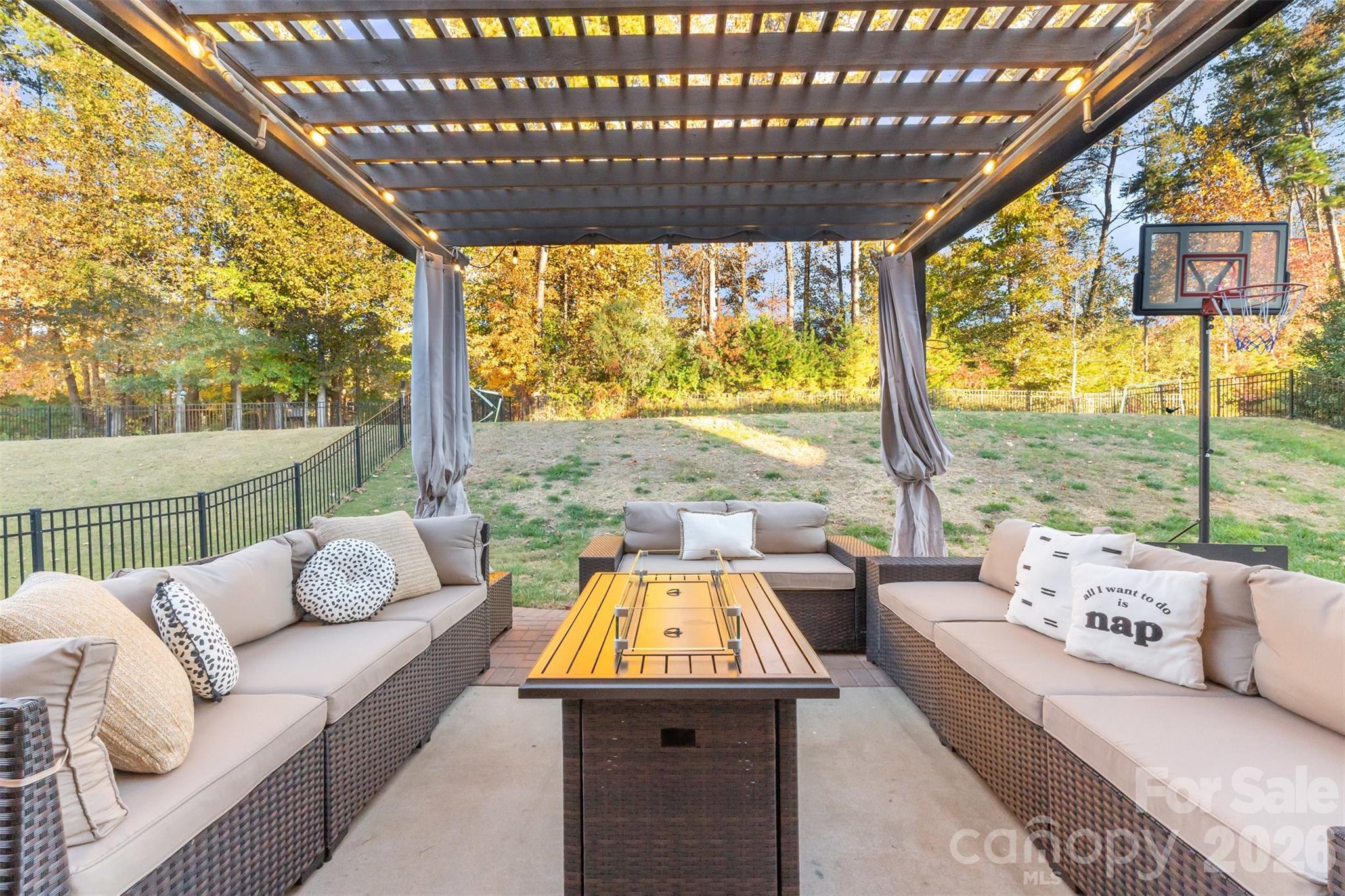 Lake Ridge - Residential