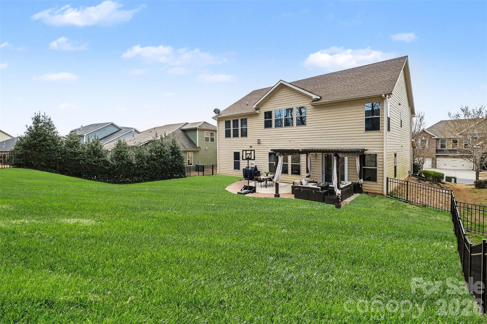 Lake Ridge - Residential