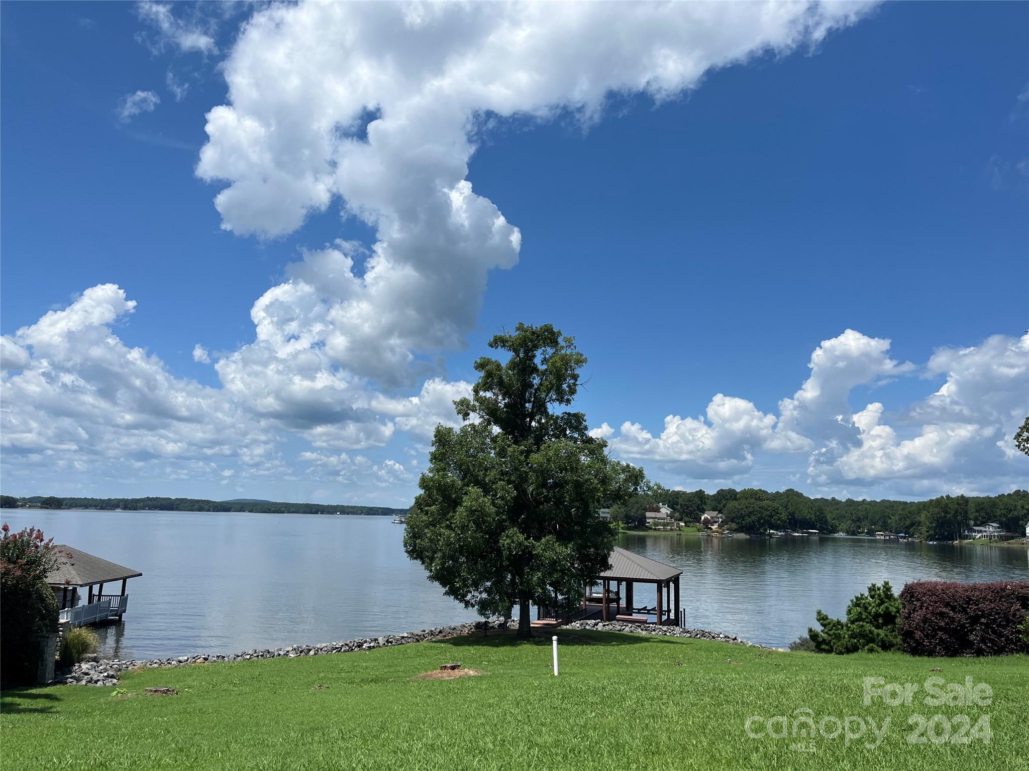 Joslin Pointe - Land