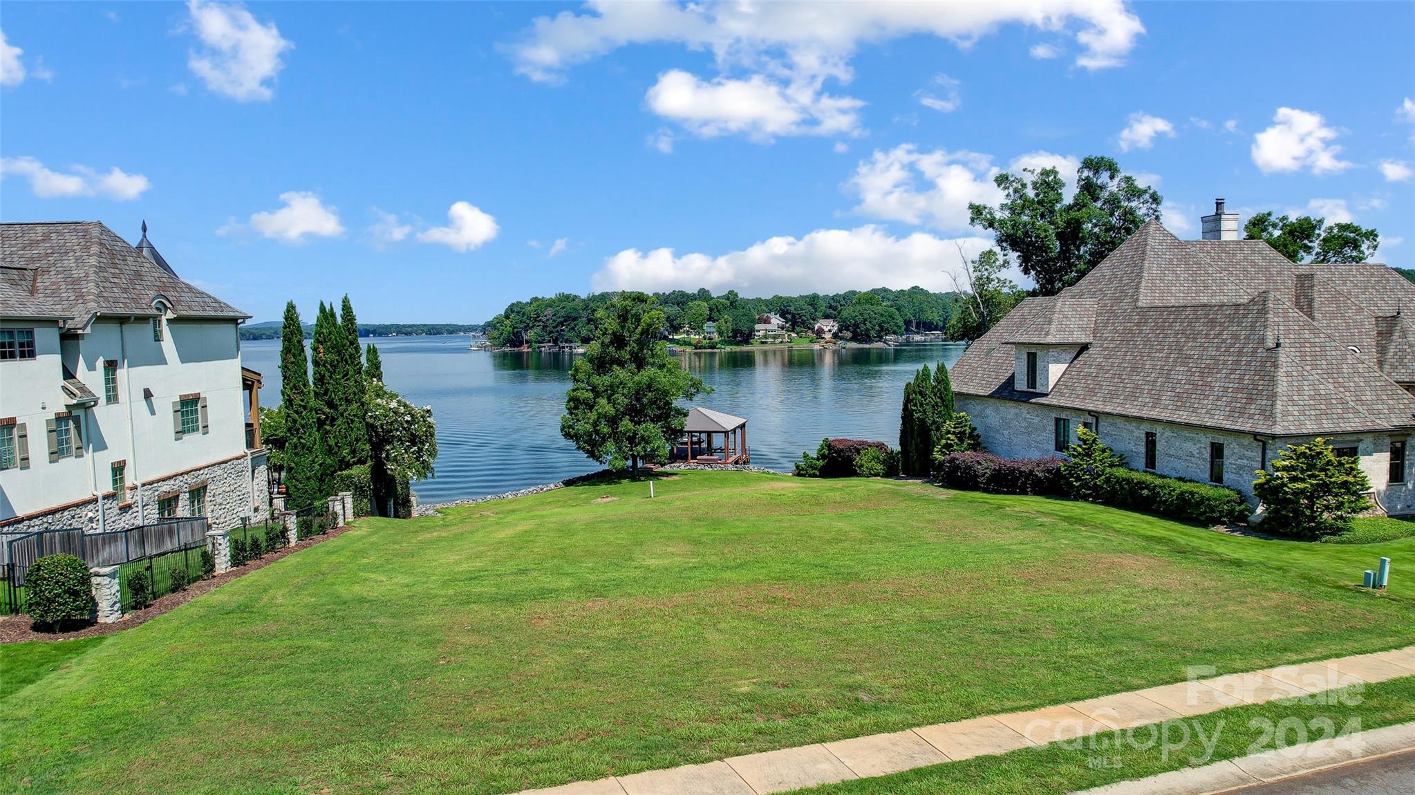 Joslin Pointe - Land