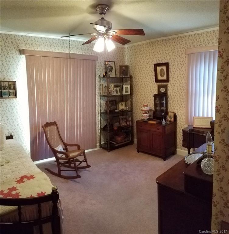 Amity Acres - Residential