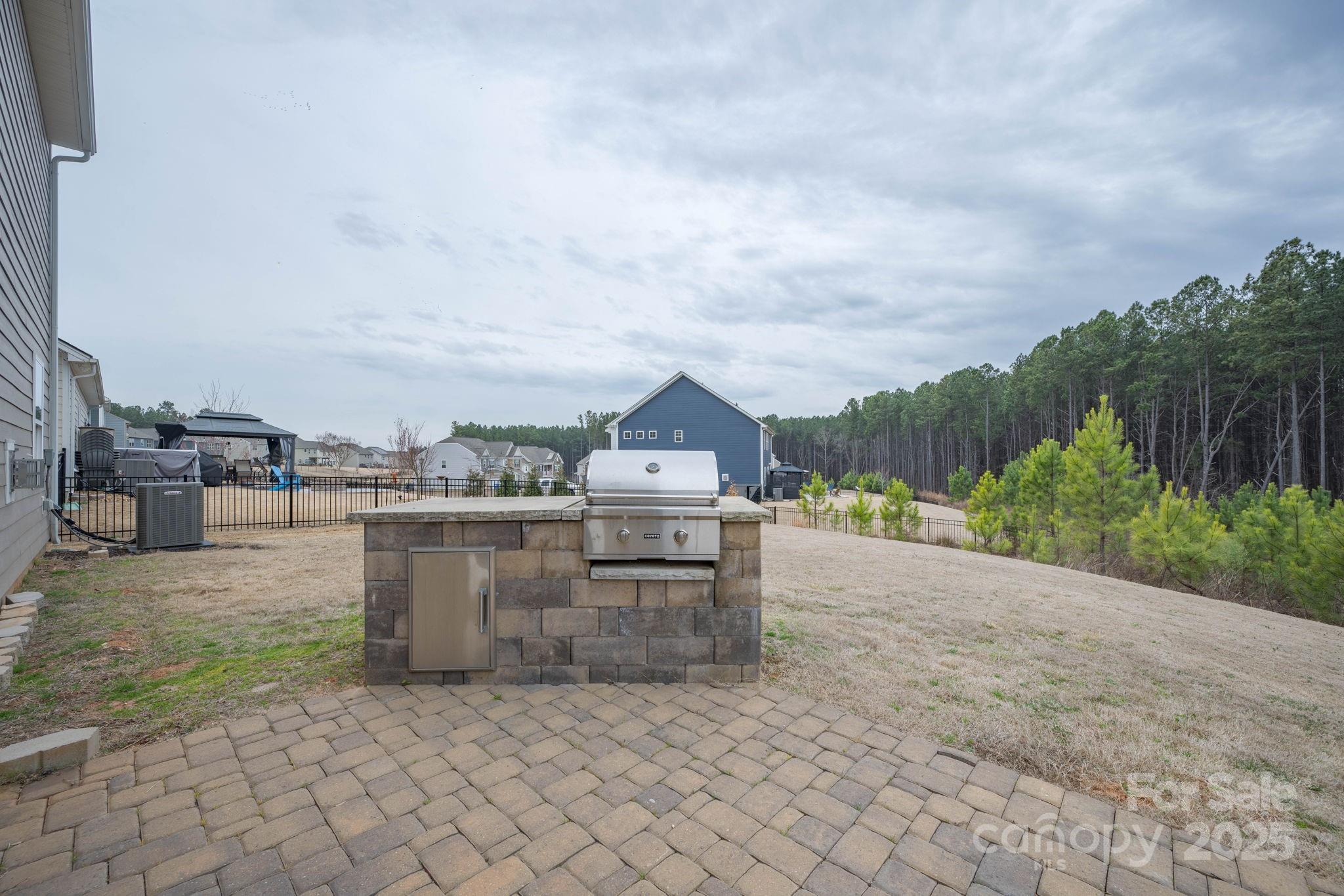 Falls Cove at Lake Norman - Residential
