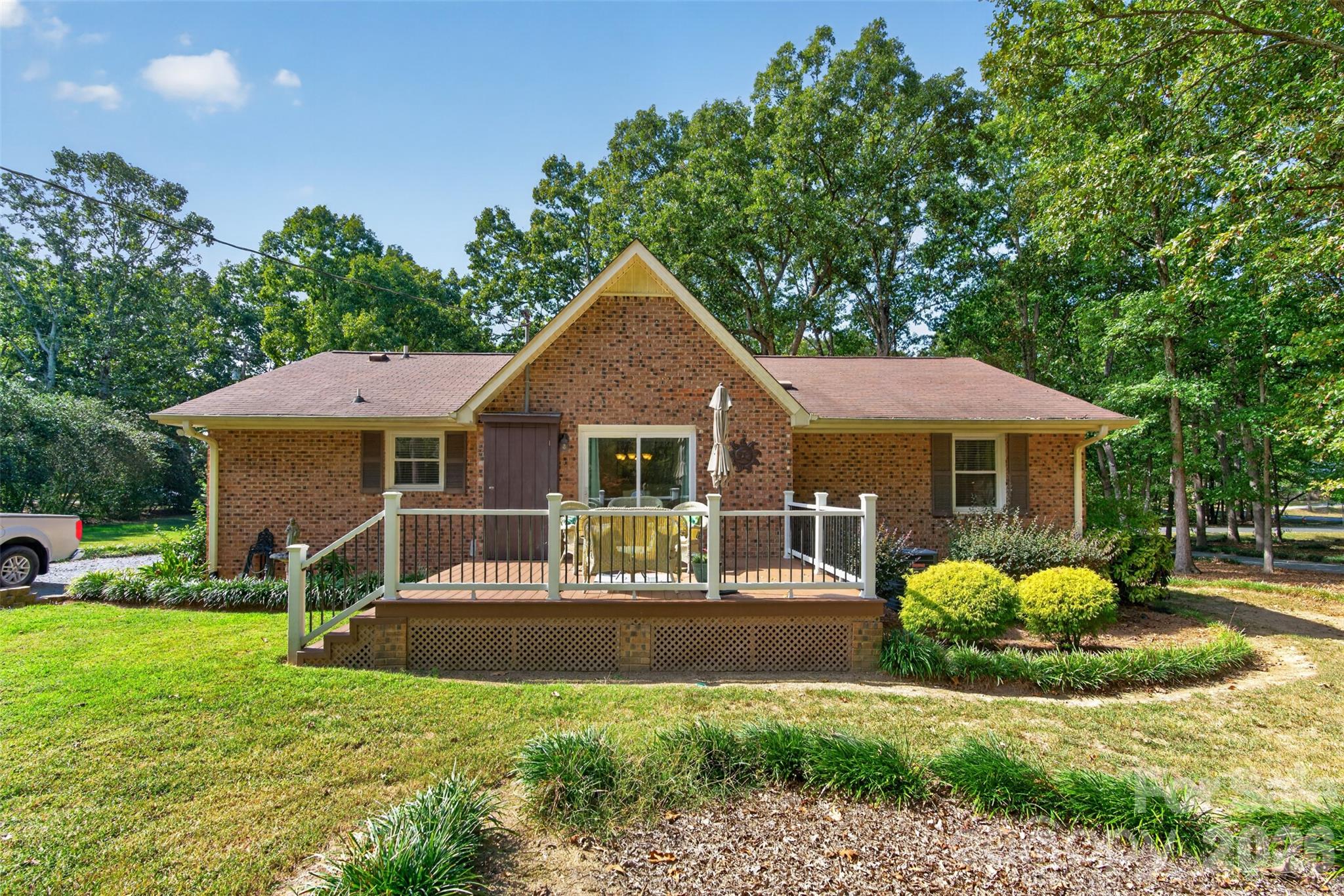 2209 Rainbrook Drive