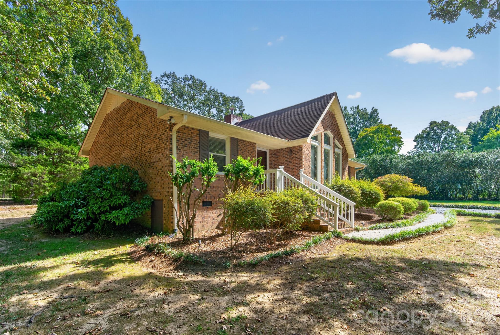 2209 Rainbrook Drive