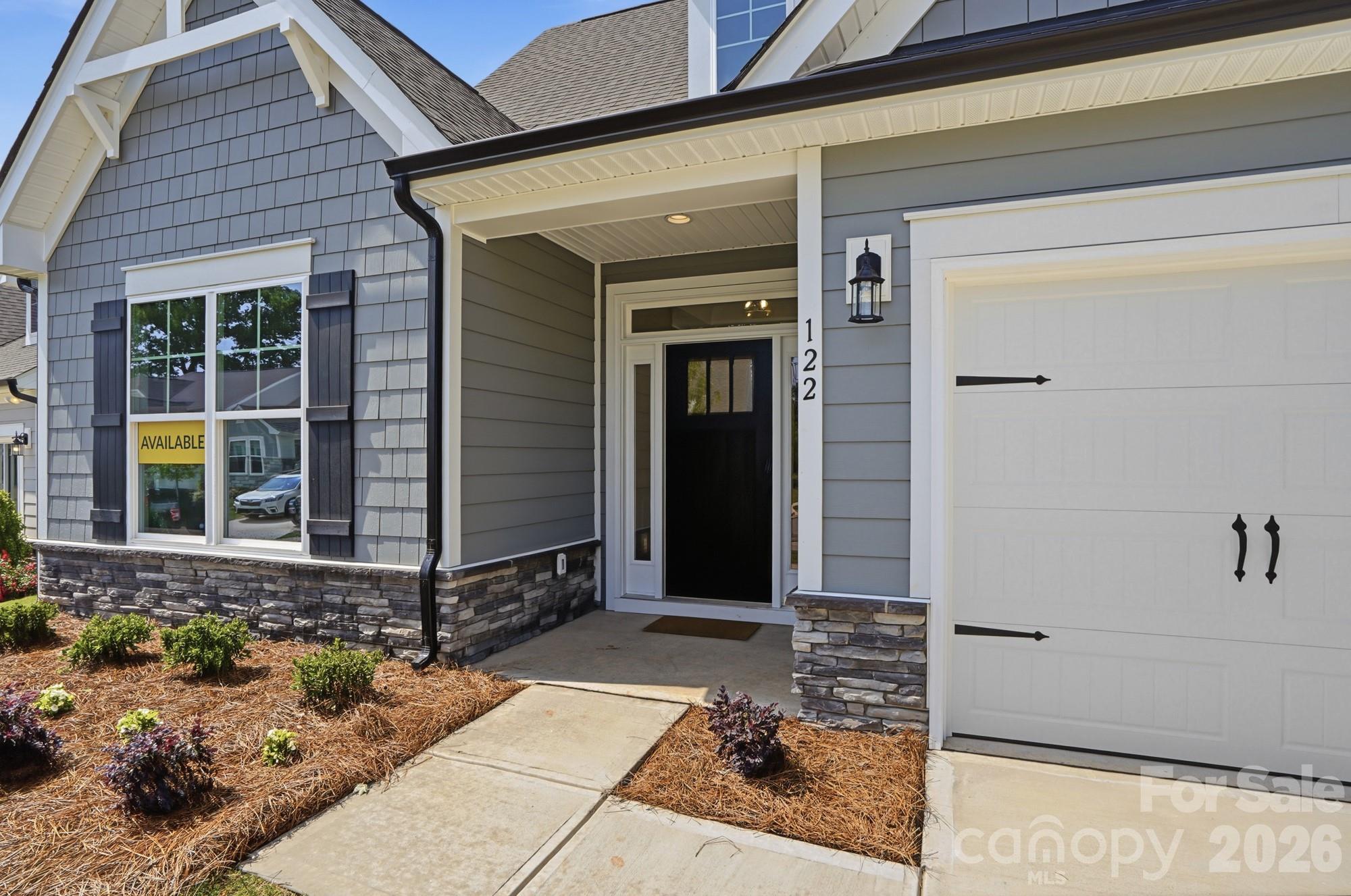122 S Dunlavin Way