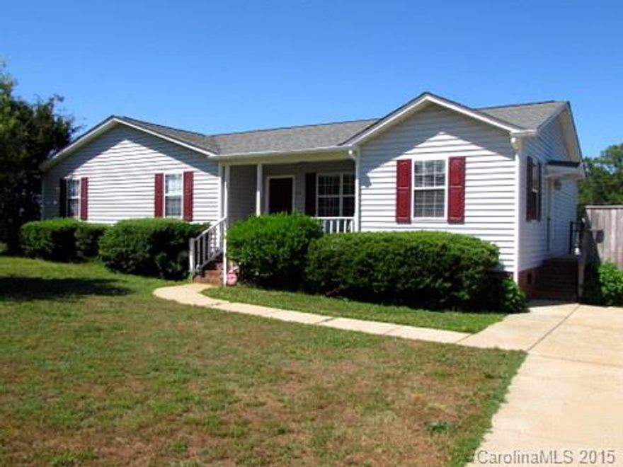 Not a better location! Spacious ranch sitting in the heart of Clover School District, close proximity to Griggs Rd Elementary. Home offering 3BR/2BA, with open family room w/fireplace, cozy den, spacious kitchen w/breakfast area, new carpet throughout. Positioned on two acres of flat beautiful land with fenced backyard. USDA Approved.