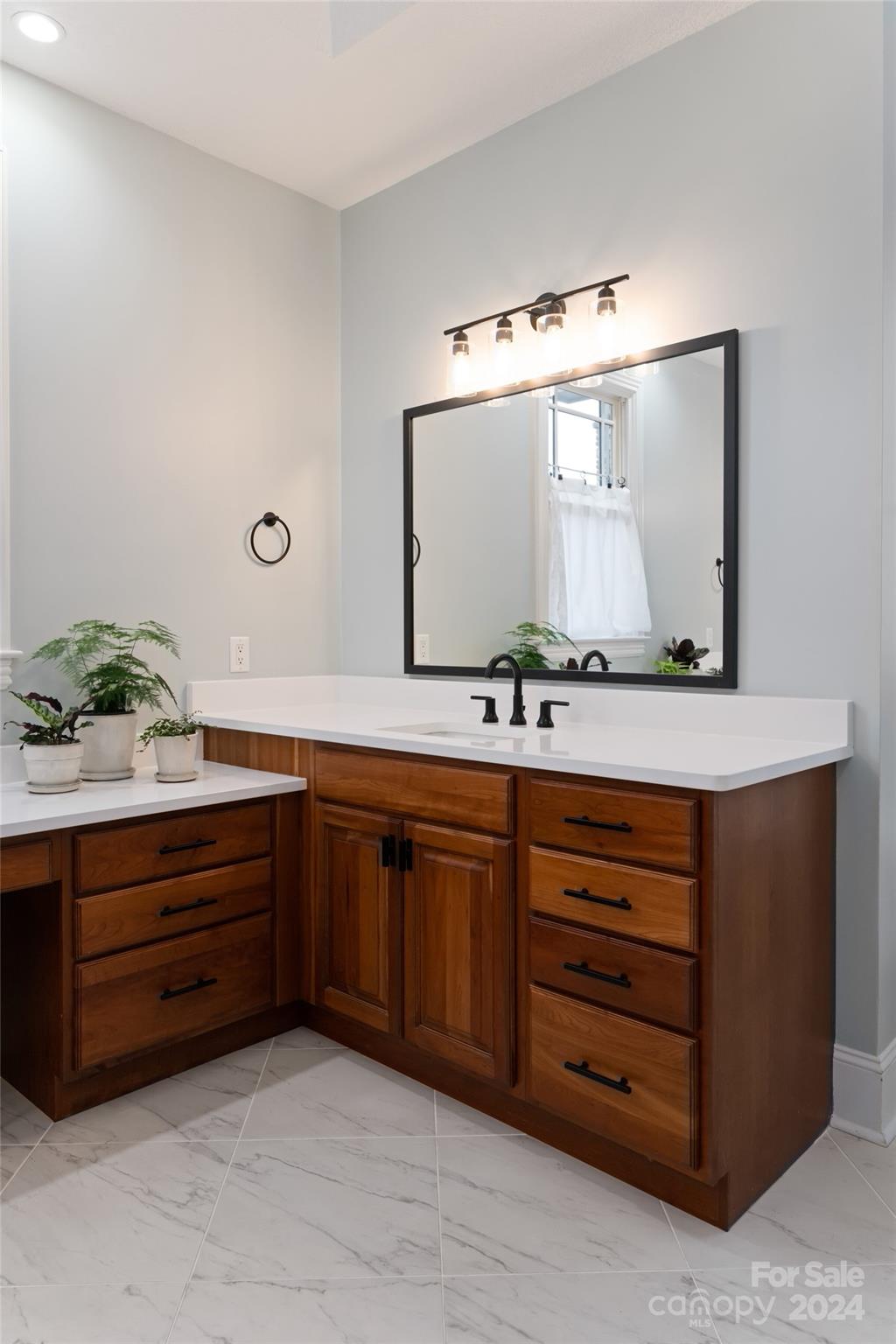 King Heights - Residential